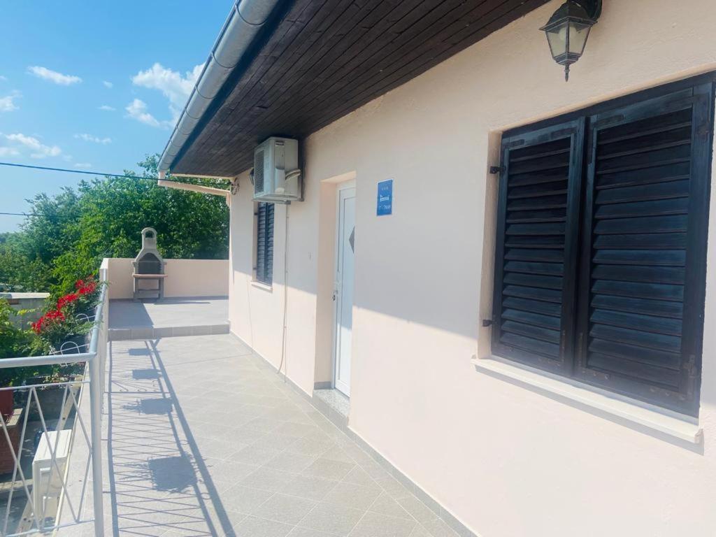 Apartman Nina Posedarje Kültér fotó